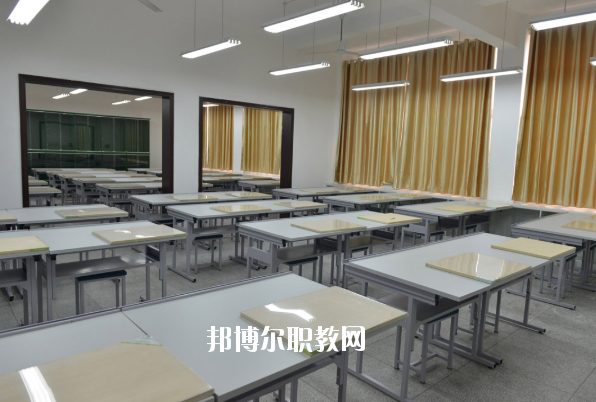 安慶工業(yè)學(xué)校怎么樣、好不好