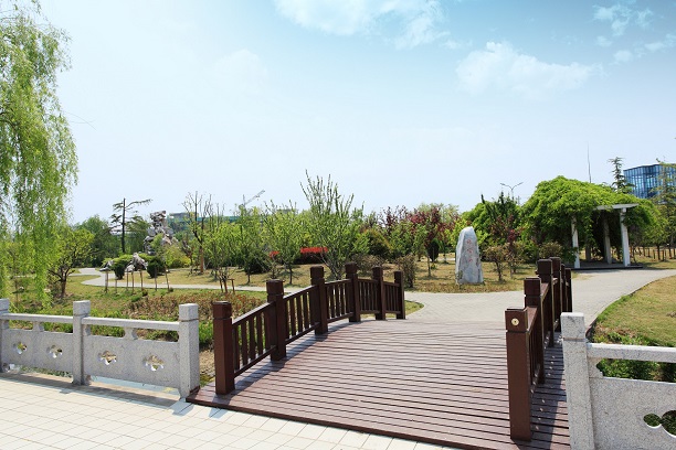 鹽城工業(yè)職業(yè)技術(shù)學(xué)院中專部怎么樣、好不好