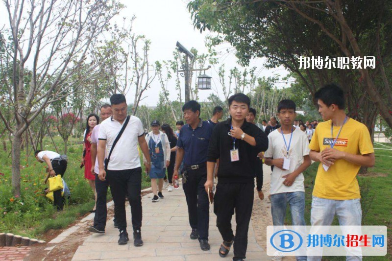 中國(guó)共產(chǎn)主義青年團(tuán)河南省團(tuán)校2021年報(bào)名條件、招生要求、招生對(duì)象