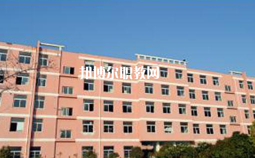 安徽2020年女生學鐵路學校好嗎