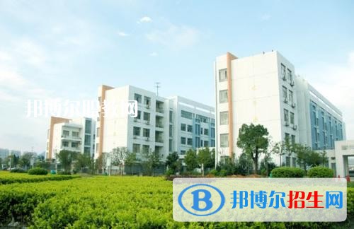邢臺(tái)職教中心2018年報(bào)名條件、招生對象