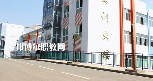 畢節(jié)同心農工中等職業(yè)技術學校2021年報名條件、招生要求、招生對象