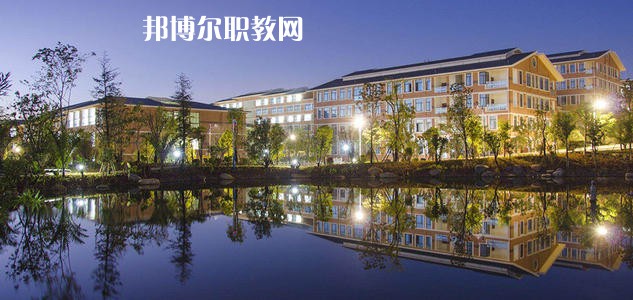保山中醫(yī)藥高等?？茖W(xué)校2021年招生辦聯(lián)系電話