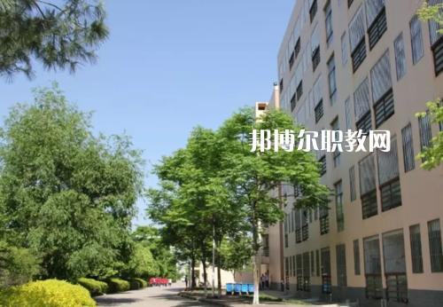 云南曲靖應(yīng)用技術(shù)學(xué)校怎么樣、好不好