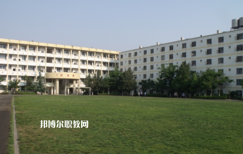 昆明財經(jīng)管理學校網(wǎng)站網(wǎng)址