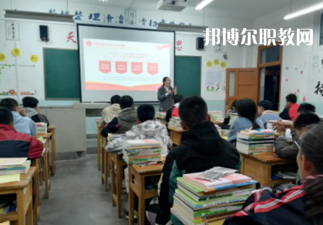定西高級(jí)職業(yè)技術(shù)學(xué)校2022年招生辦聯(lián)系電話(huà)