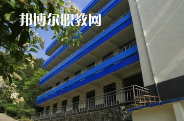 貴州科技學(xué)校2022年學(xué)費(fèi)、收費(fèi)多少