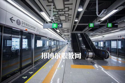 蘭州2022年中專軌道交通學(xué)?？梢钥即髮? width=