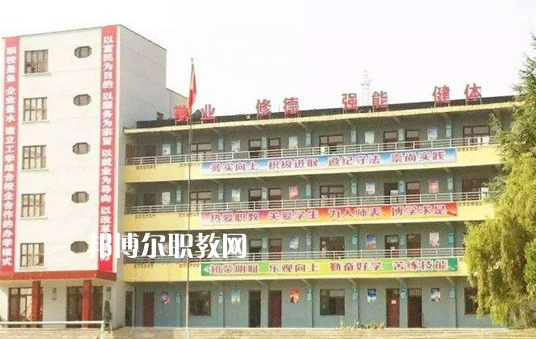 貴州金蓉?zé)o線電技工學(xué)校2022年報(bào)名條件、招生要求、招生對(duì)象