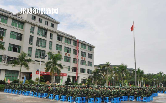 廣東省潮州衛(wèi)生學(xué)校2022年報(bào)名條件、招生要求、招生對象