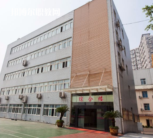 重慶工業(yè)學(xué)校2022年報(bào)名條件、招生要求、招生對(duì)象