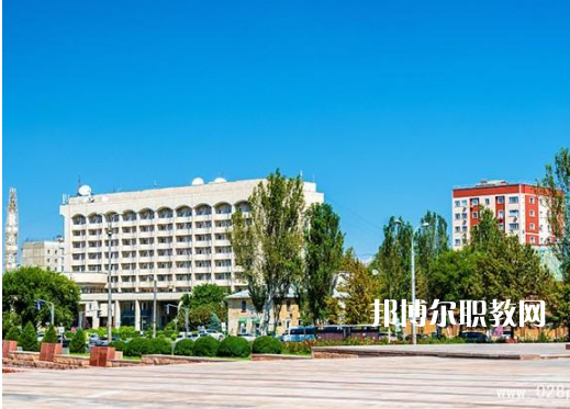 閬中旅游學(xué)校2022年報(bào)名條件、招生要求、招生對象