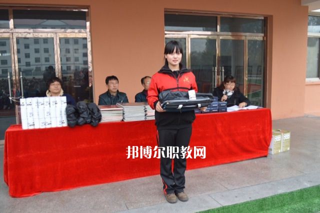 秦皇島奇石藝術(shù)學校2022年報名條件、招生要求、招生對象
