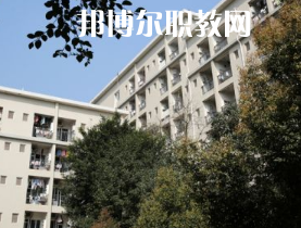 重慶渝北職業(yè)教育中心2022年報(bào)名條件、招生要求、招生對(duì)象