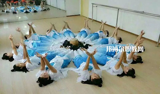 保定市職業(yè)技術(shù)教育中心2022年報(bào)名條件、招生要求、招生對象