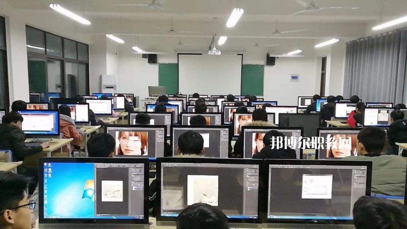 河北交通電視中等專業(yè)學(xué)校2022年學(xué)費、收費多少