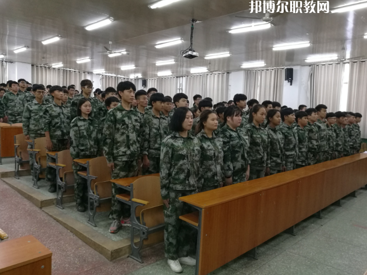 河北軌道交通中等專業(yè)學(xué)校2022年報名條件、招生要求、招生對象