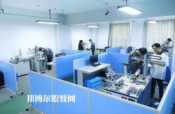 邯鄲第一財經(jīng)學(xué)校2022年報名條件、招生要求、招生對象