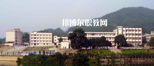 岳池白廟職業(yè)中學校2022年有哪些專業(yè)