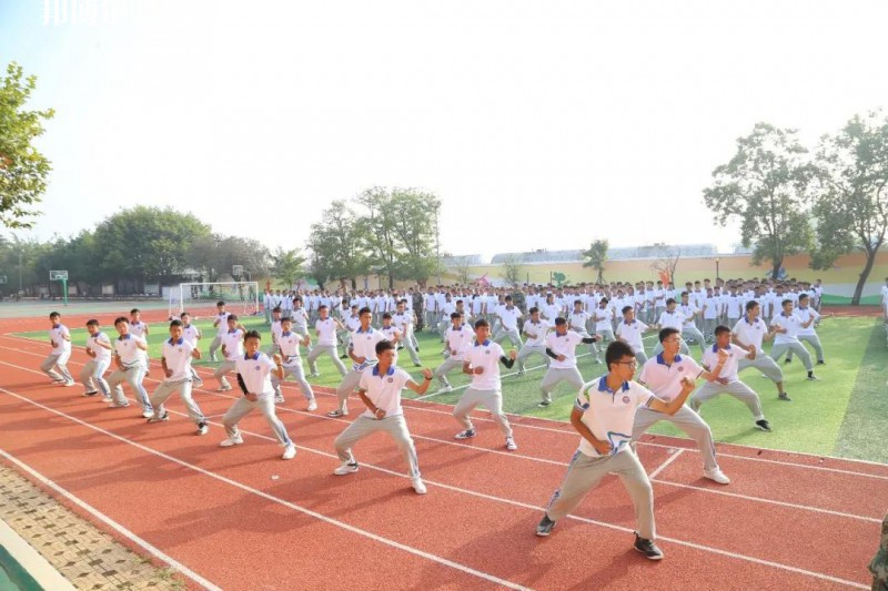 楚雄州體育運(yùn)動學(xué)校2022年報名條件、招生要求、招生對象