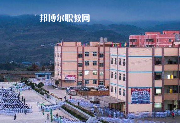 畢節(jié)工業(yè)學(xué)校2022年報(bào)名條件、招生要求、招生對(duì)象