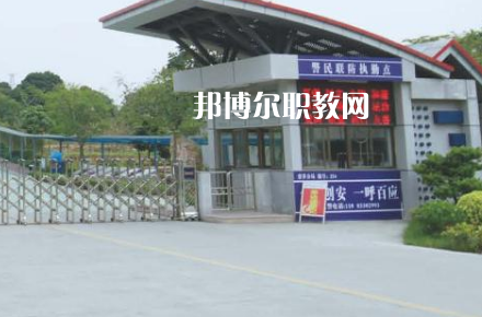 東莞汽車技術(shù)學(xué)校2022年報名條件、招生要求、招生對象 
