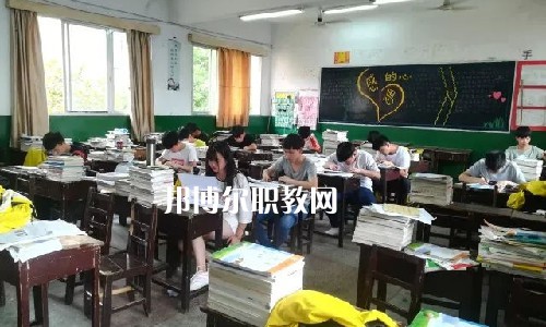 湘潭縣就業(yè)職業(yè)技術(shù)學(xué)校2022年報名條件、招生要求、招生對象