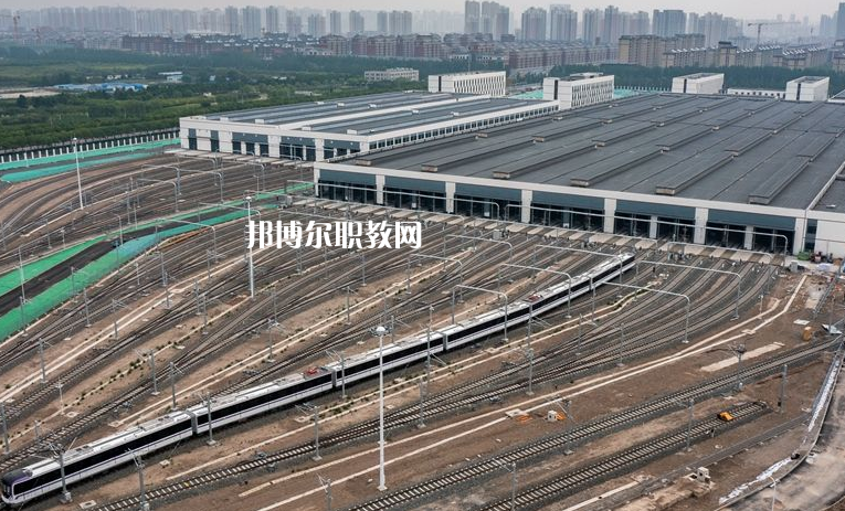安徽2022年讀軌道交通學(xué)校哪個(gè)專(zhuān)業(yè)好