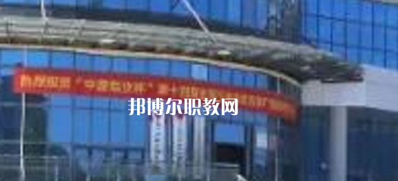 百色工業(yè)技工學校2022年報名條件、招生要求、招生對象