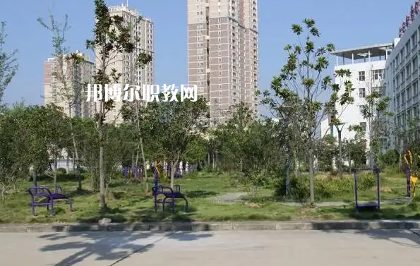 安陸中等職業(yè)技術(shù)學校2022年報名條件、招生要求、招生對象