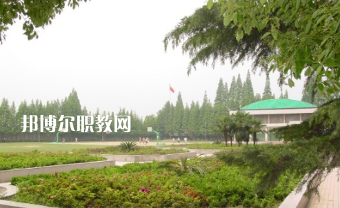 孝感高級(jí)技工學(xué)校2022年報(bào)名條件、招生要求、招生對(duì)象