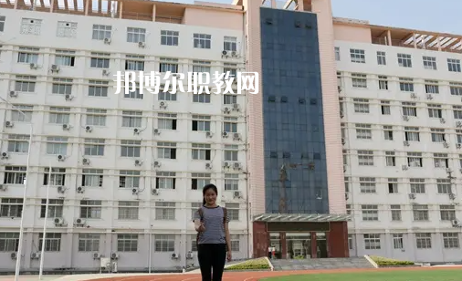 孝感高級(jí)技工學(xué)校2022年報(bào)名條件、招生要求、招生對象