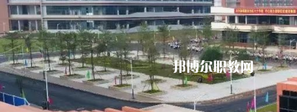 廣西醫(yī)科大學附設(shè)玉林衛(wèi)生學校2022年網(wǎng)站網(wǎng)址