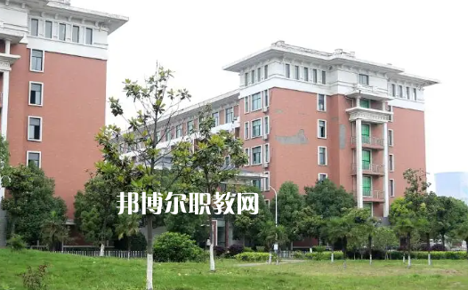 湖北機械工業(yè)學校2022年報名條件、招生要求、招生對象