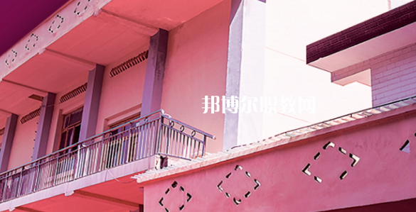 芙蓉礦務(wù)局技工學(xué)校地址在哪里，哪個地區(qū)，哪個城市?