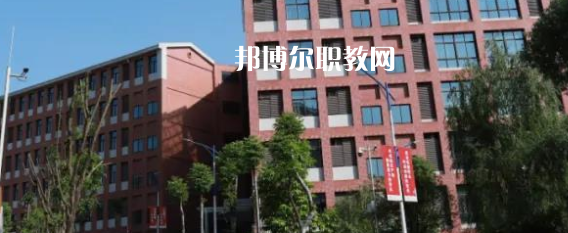 重慶藝術學校地址在哪里，哪個地區(qū)，哪個城市?