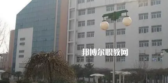 江蘇省淮安技師學(xué)院地址在哪里，哪個地區(qū)，哪個城市?