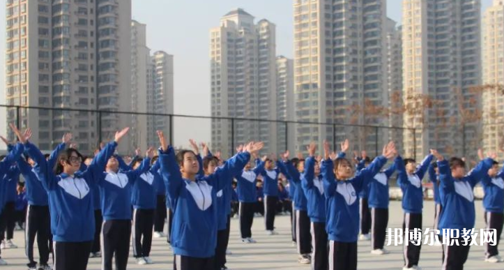 中交第二公路工程局有限公司技工學(xué)校地址，乘車路線