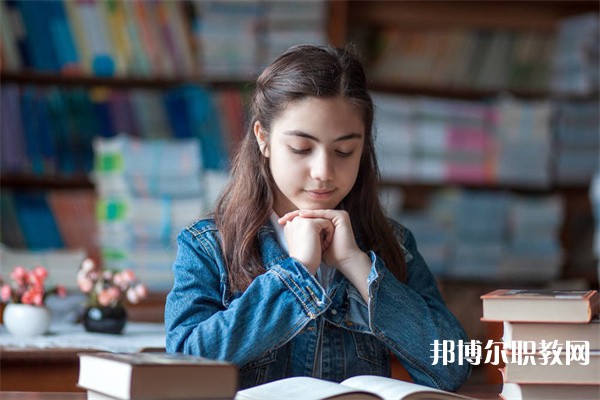 重慶商務(wù)學校有哪些招生專業(yè)（2023年）