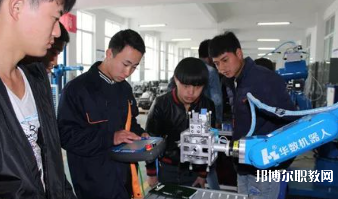 首鋼水城鋼鐵(集團)有限責任公司中等專業(yè)學校怎么樣、好不好