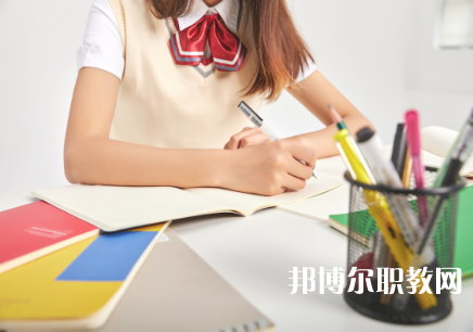 湖南哪里的中專學校能讀化工儀表及自動化專業(yè)
