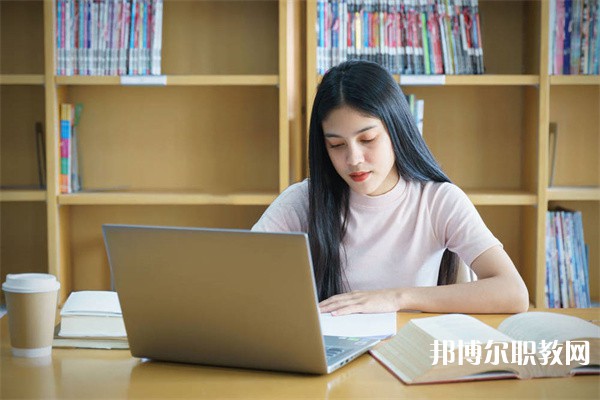廣東哪里的職業(yè)學校能讀產(chǎn)品藝術(shù)設(shè)計專業(yè)