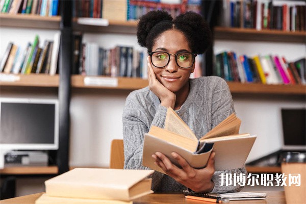 廣西哪里的技工學(xué)校能讀農(nóng)業(yè)機械使用與維護專業(yè)