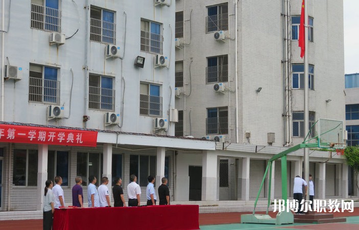 安慶樅川經濟技術學校網站網址主頁