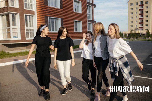 廣西哪里的中職學(xué)校能讀金融事務(wù)(互聯(lián)網(wǎng)金融、統(tǒng)計(jì)與會(huì)計(jì)核算方向)專業(yè)