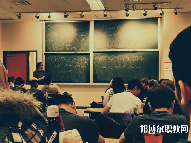 貴州哪里的中專學校能讀電子商務專業(yè)專業(yè)