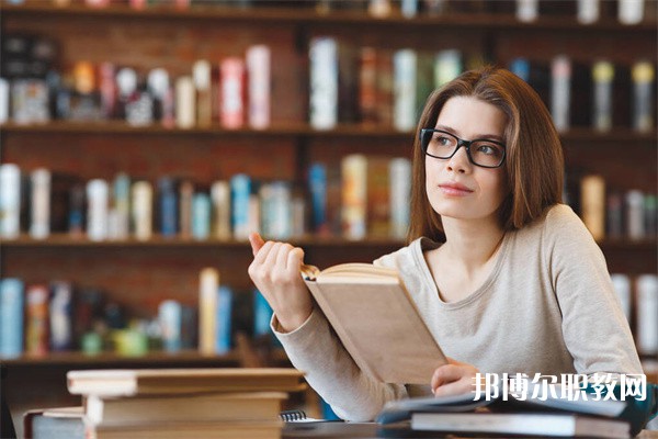 貴州哪里的中專學校能讀室內設計技術專業(yè)