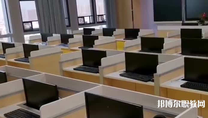 2025阜陽公辦技工學校最新排名前三名單